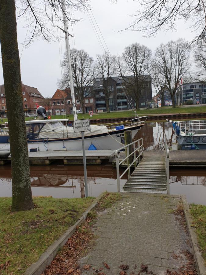 Maje Am Alten Binnenhafen Emden Buitenkant foto