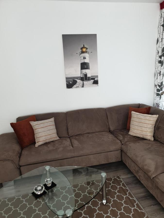 Maje Am Alten Binnenhafen Emden Buitenkant foto